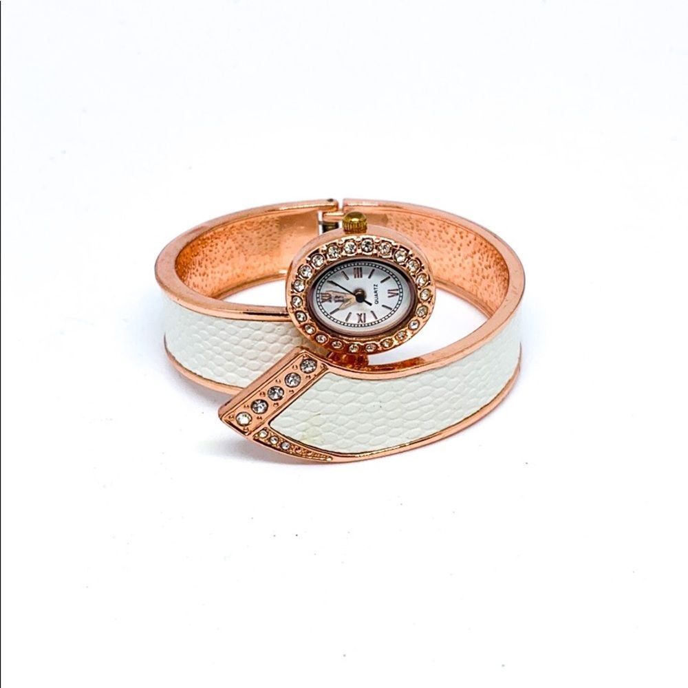 Rose Gold White Belt Quartz Watch